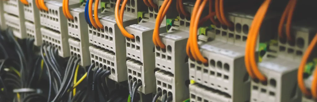 کاربردهای PLC در صنعت